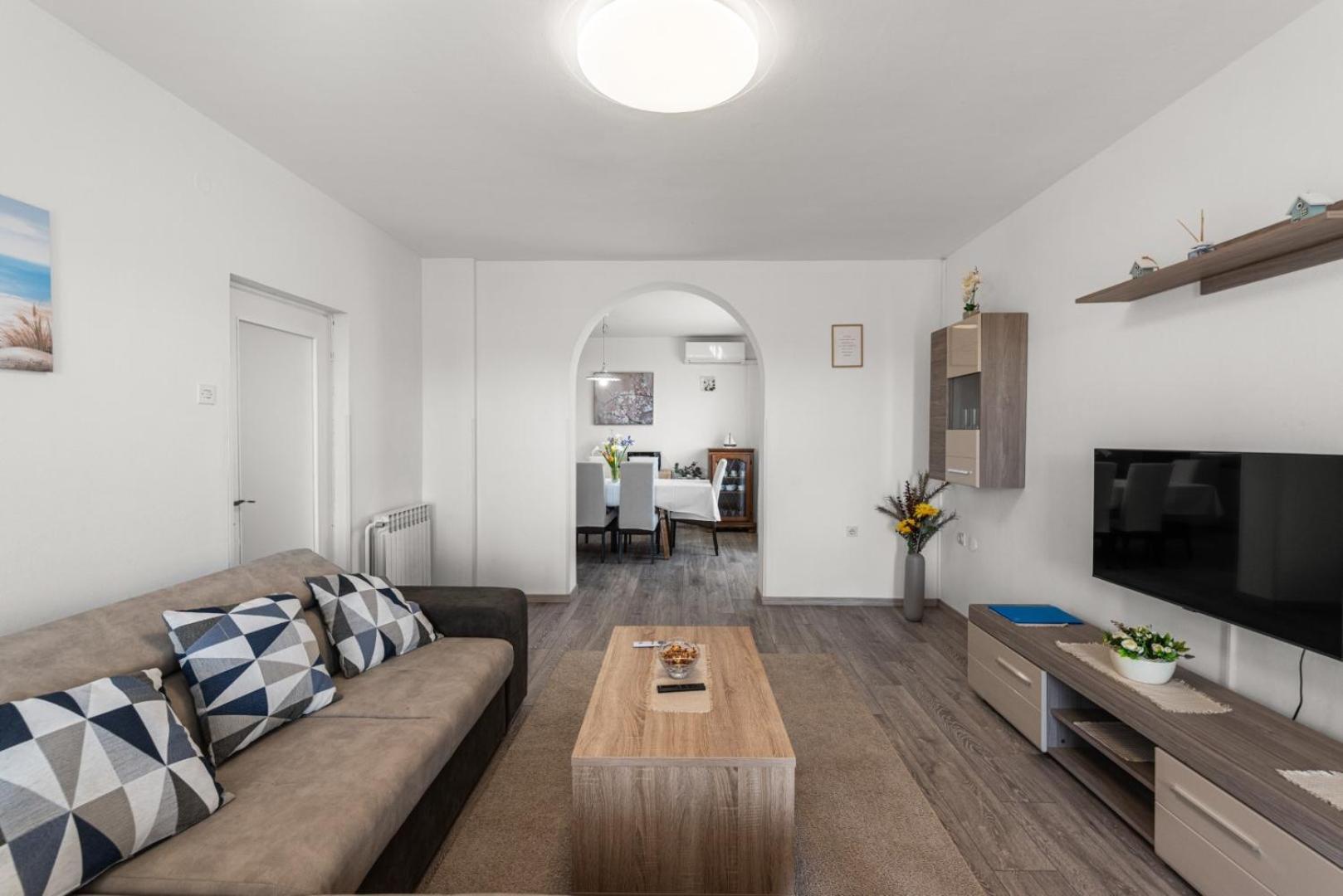 Apartment Marchela Nova Vas  外观 照片