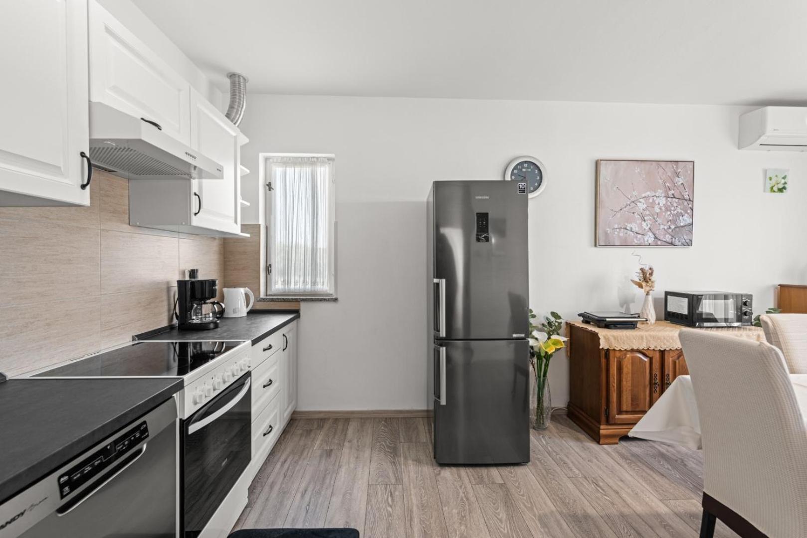 Apartment Marchela Nova Vas  外观 照片